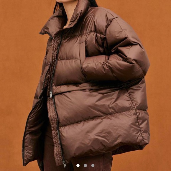 Detachable 2-way Puffer in Chocolate from Source Unknown - Picture 1 of 3